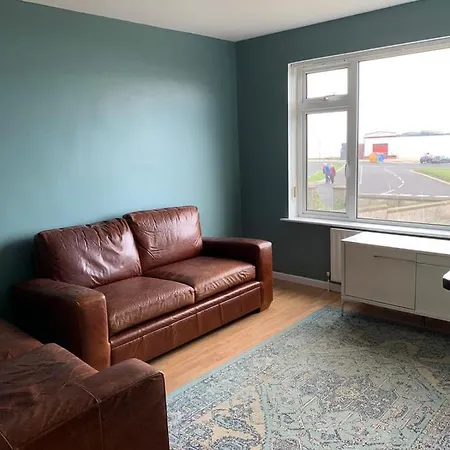 Causeway View Perfect For Large Golf Groups Seafront Location, Pet Friendly, Dolphins * Portrush