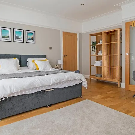 Guest house Larkhill House 2*