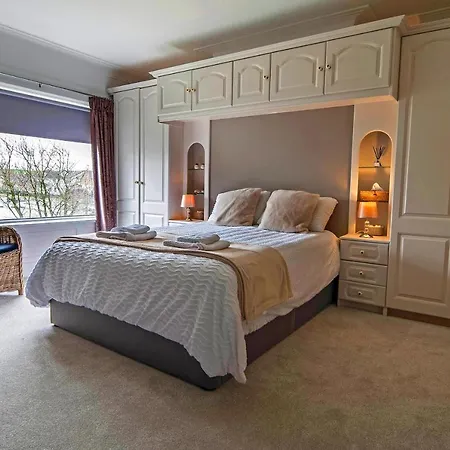 Larkhill House Guest house