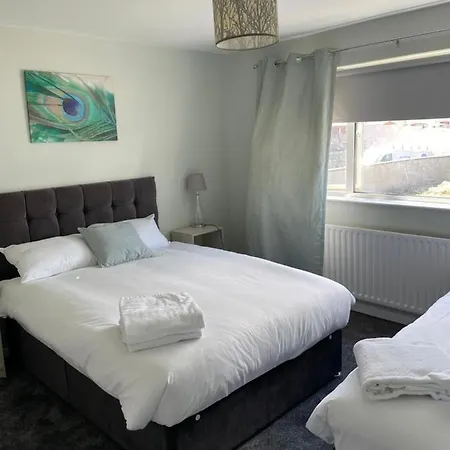 Causeway View Perfect For Large Golf Groups Seafront Location, Pet Friendly, Dolphins Holiday home *