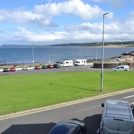 Holiday home Causeway View Perfect For Large Golf Groups Seafront Location, Pet Friendly, Dolphins Portrush
