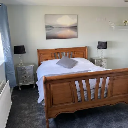 Causeway View Perfect For Large Golf Groups Seafront Location, Pet Friendly, Dolphins *