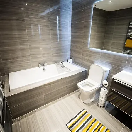 Apartment No2 Sandy Bay Luxury Beachfront *