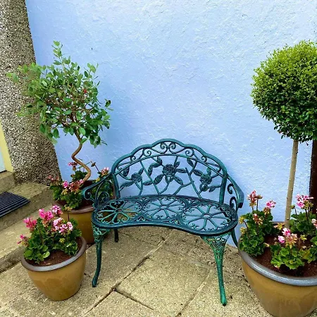 Holiday home Rose Cottage: Delightful 4 Bedroom Detached Portrush