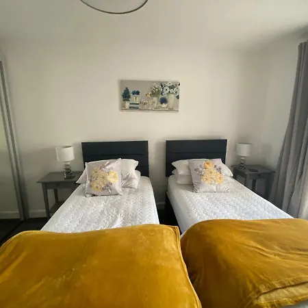 2 Bedroom In Town Centre Apartment