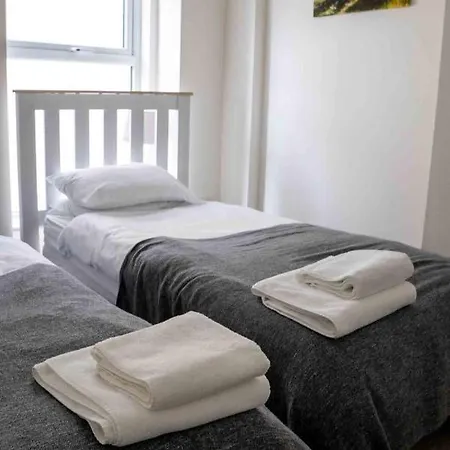 Apartment White Hall *