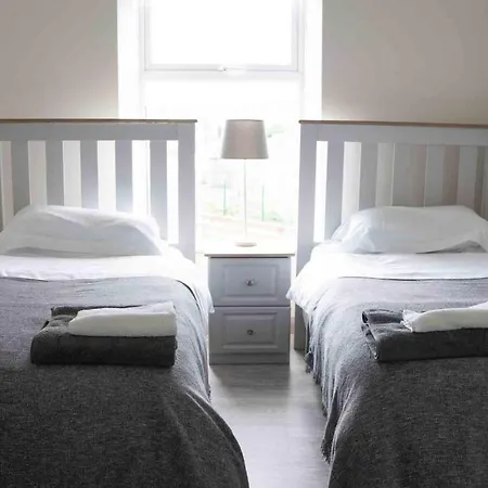 Apartment White Hall