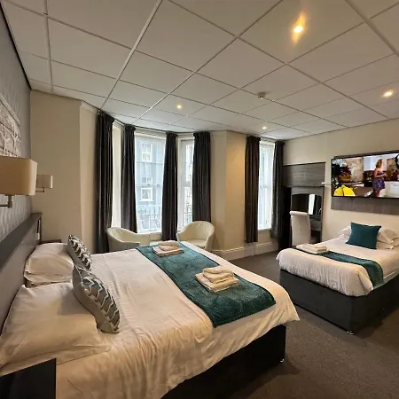 The Port 3* Portrush