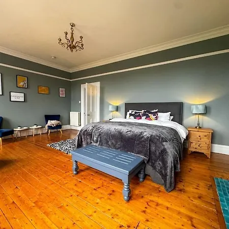 The Victorian Townhouse *