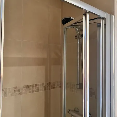 Penthouse - Town Centre, Sea Views, Secure Parking * Portrush