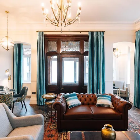 Bank Apartment