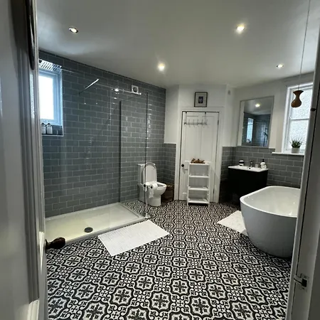 The Victorian Townhouse Villa Portrush