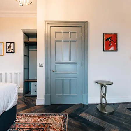 Apartment Bank
