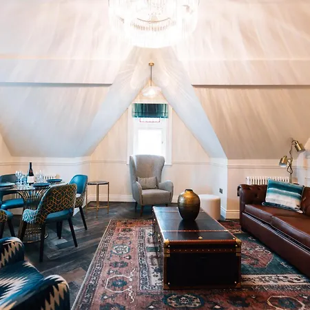 Bank Apartment