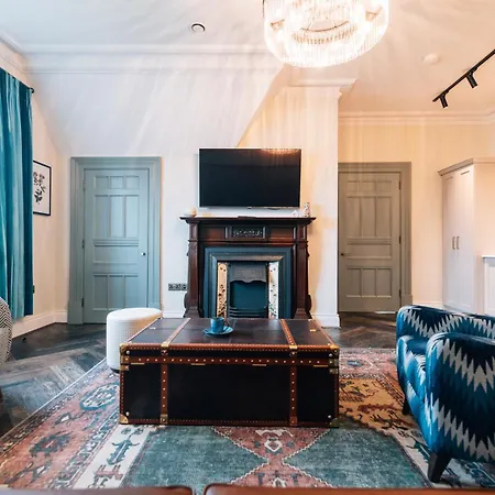 Bank Apartment