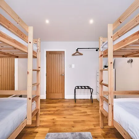 4 Dunluce Park - By The Sea * Portrush