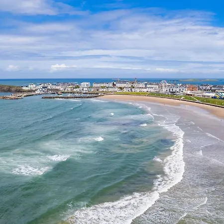 3 Dunluce Park - By The Sea Apartment