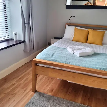 1 Golf Terrace - By The Sea Apartment