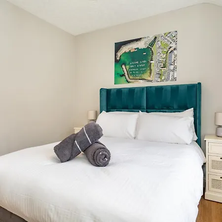 40 Kerr Street, * Portrush