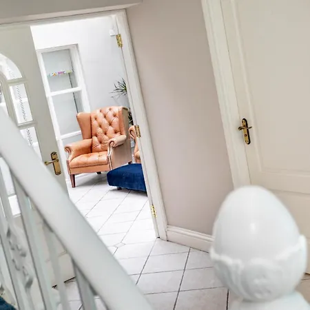 40 Kerr Street, Holiday home *