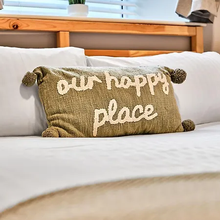 Apartment 3 Dunluce Park - By The Sea *