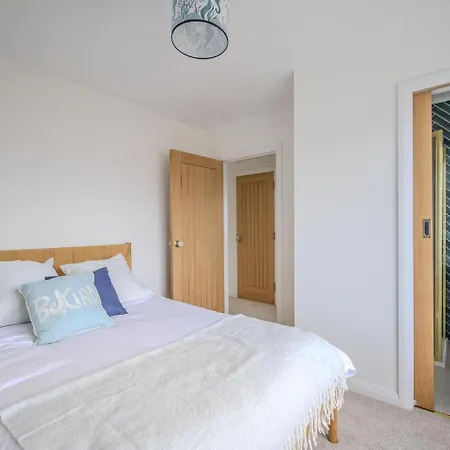 Holiday home Heather Ni *