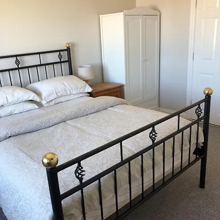 27 Old Castlecourt Apartment