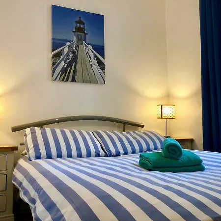 Princess St Apartment *