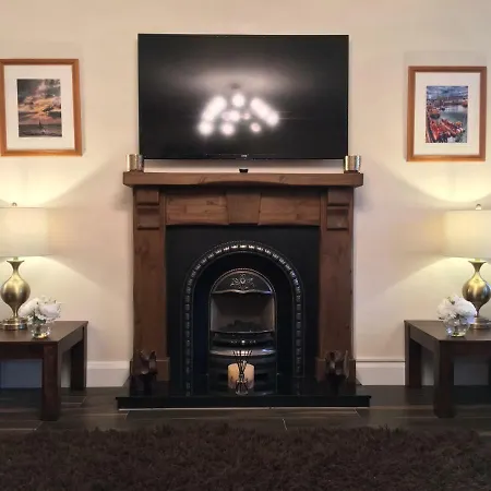Luxury Homes - The Grove, Sleeps 14 - 6 Bedrooms