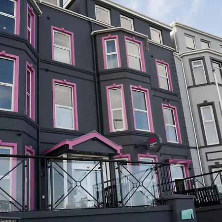 Hotel Elephant Rock 4*