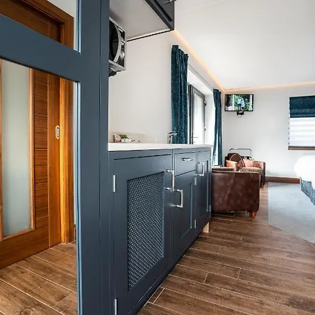 Bed & Breakfast Antrim House Guest & (adults Only)