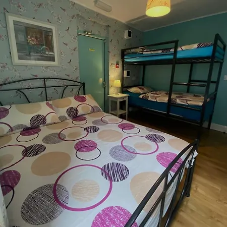 Portrush Holiday Hostel Guesthouse Portrush