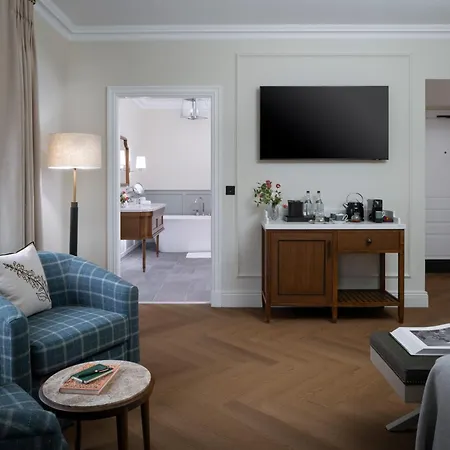 Dunluce Hotel