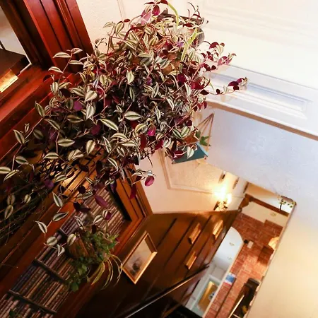 Avarest House Bb Adults Only Bed & Breakfast 3*